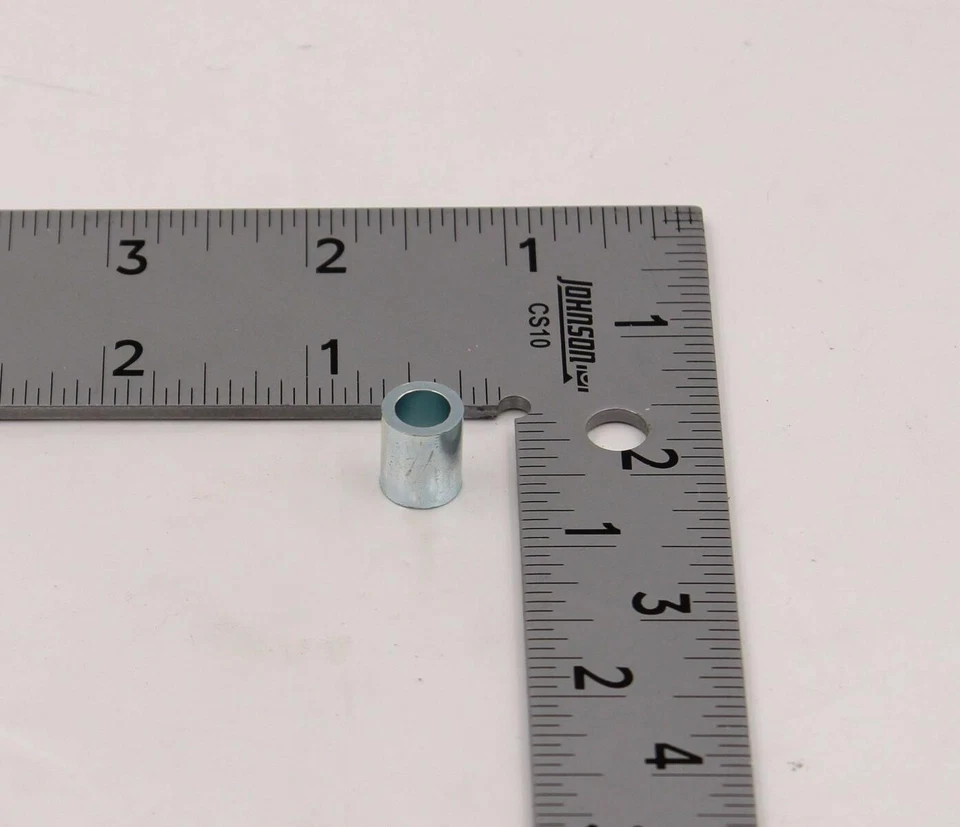 Coleira de para-lama traseira Kawasaki 1973-2000 ZX900 ZX750 EN500 EL250 92027-162 FABRICANTE DE EQUIPAMENTO ORIGINAL - Imagem 1 de 4