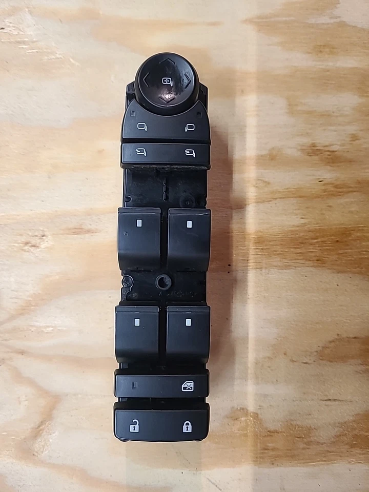 2008-2012 Buick Enclave Door Lock Window And Mirror Control - Image 1 of 3