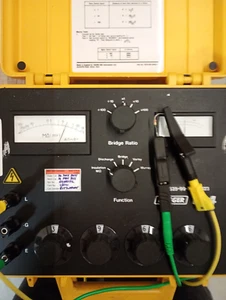 Megger BR4 Megger Bridge Tester + manual - Bild 1 von 5