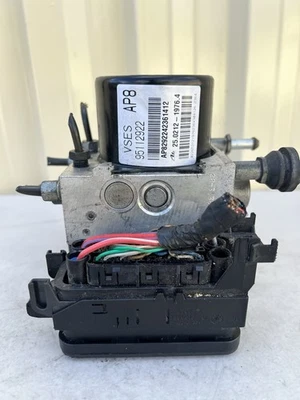 HOLDEN CAPTIVA CG 01/2011-06/2018 ABS PUMP/MODULATOR P/N 95112922 - image 1 of 4