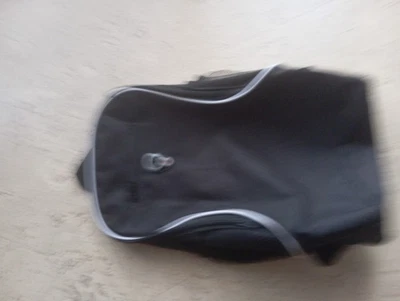 Rucksack, schwarz , ca. 40x25x12  cm,  außen zwei Taschen mit Netz, eine Innenta - Bild 1 von 4