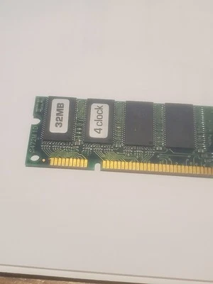 32MB PC-100 SDRAM DIMMs 4Mx64 168 Pin 4Clock 100MHz   SEE PICTURES - Image 1 of 4