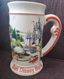 Walt Disney World Drinking Mug With Pictures On The Mug - Picture 1 of 6
