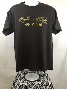 Camiseta GRANDE para hombre de oro marrón deletreada con nudillos de latón - Imagen 1 de 8
