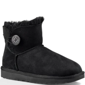 NEW UGG Women Mini Bailey Button II Black Water Resistant Winter Ankle Bootie - Picture 1 of 6