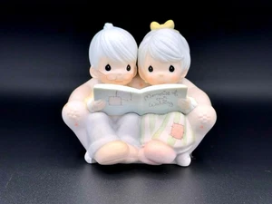 Precious Moments Figur 💞 Paar liest| Liebe Sammlerstück💜🍃 - Bild 1 von 2