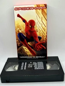 Spider-Man (VHS, 2002) Sam Raimi Tobey Maguire - Foto 1 di 3