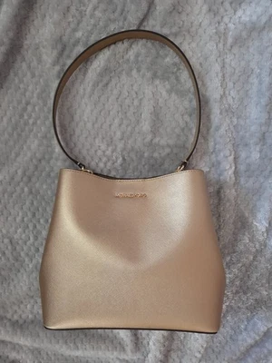 Bolso de hombro Michael Kors Pratt mediano dorado pálido nuevo sin etiquetas Foto 1 de 4
