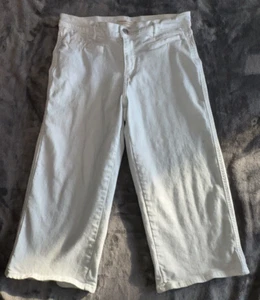 Levi's Jeans Women's Size 12 W31 White Classic Wide Leg Crop - Picture 1 of 9