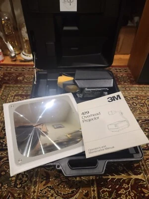 3M Scotch 589 Overhead Projector Folding Briefcase - Image 1 of 4