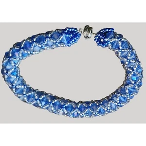 Handgefertigtes Glasperlen Armband mit Magnetverschluss Silber & Blau 7 Zoll - Bild 1 von 4