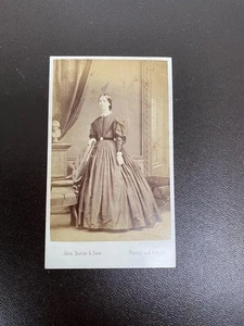 VICTORIAN CDV PHOTOGRAPH John Burton LEICESTER... BURTON on TRENT PRETTY WOMAN - Picture 1 of 2