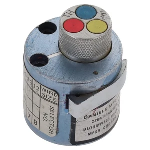 Daniels Manufacturing Corp (DMC) Positioner P/N TH343 - Deutsch - Picture 1 of 1
