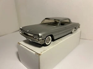 1961 OLDSMOBILE 98 DEALER PROMO MODEL - Picture 1 of 6