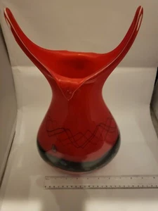 Jarrón antiguo de vidrio artístico rojo Millifiori con cuernos de diablo bohemio 4x7x14 COMO NUEVO  - Imagen 1 de 8