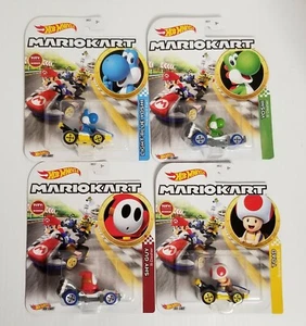 2020 Hot Wheels Mario Kart Toad, Blue Yoshi, Yoshi B-Dasher & Shy Guy - Picture 1 of 10