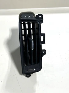 2014 2018 CHEVY SILVERADO GMC SIERRA RIGHT SIDE DASH AIR AC VENT OEM VENTS RH - Bild 1 von 4