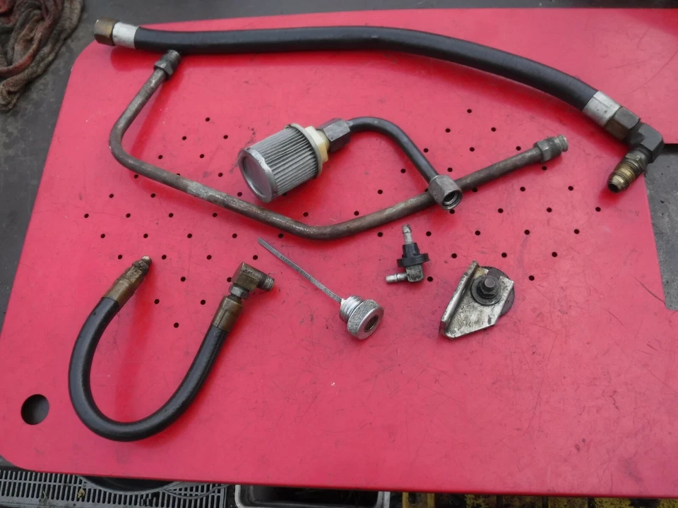 Arctic Cat 440 Panther 1974 V.I.P. Piezas de nieve: MISC. PIEZAS MONTAJE BOMBA Foto 1 de 1