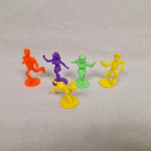 Vintage Scooby Doo! Hide & Shriek Game Replacement Parts - ©️ 2003 Pressman - Picture 1 of 8