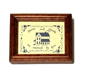 Scherenschnitte gerahmte Scherenschnitte Kunstwerk Häuser und Herzen werden von Liebe erwärmt - Bild 1 von 11