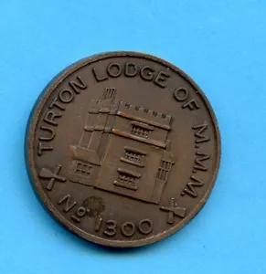 GETTONE PENNY MASSONICO LODGE TURTON NUMERO 1300 - Foto 1 di 2