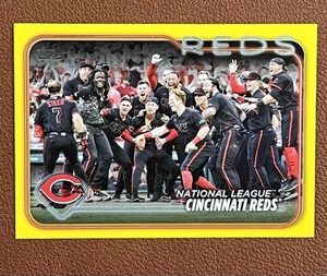 2024 Topps Cincinnati Reds 238 Yellow | Cincinnati Reds - Picture 1 of 2