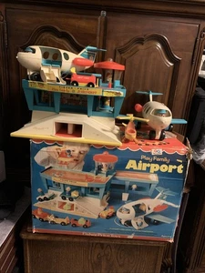 Fisher Price Vintage Play Family Airport 1972 #996 con caja - Imagen 1 de 24