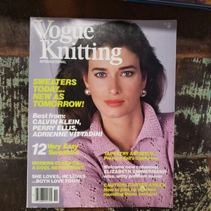 Vogue Knitting International Spring Summer 1985 Magazine - Bild 1 von 1