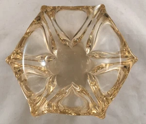 SIGNED DAUM FRANCE YELLOW TINTED CRYSTAL GLASS ASHTRAY ASH TRAY BOWL MCM VINTAGE - Picture 1 of 5