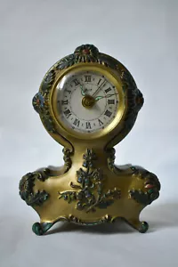 Vintage 1960 1970 1970 1970 Kitsch Baroque Style Plastic Fancy Clock - Picture 1 of 9