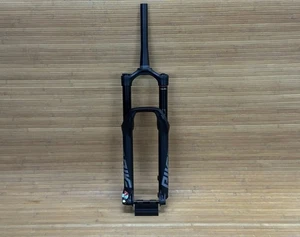 NEU RockShox Pike Select + 160mm 46mm 27,5 Gabel Enduro MTB - Picture 1 of 7