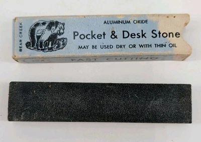 Piedra de afilar de escritorio y bolsillo de óxido de aluminio Bear Creek de colección  Foto 1 de 4
