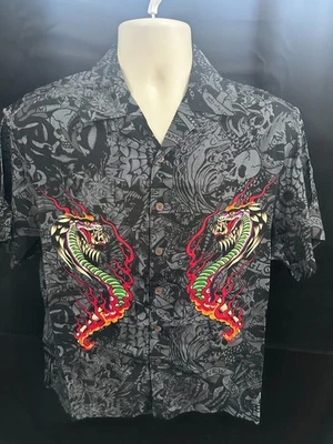 Camisa Ed Hardy Para Hombre Talla M Negra Manga Corta Cobra Llama Abotonada Nueva Con Etiquetas Foto 1 de 4