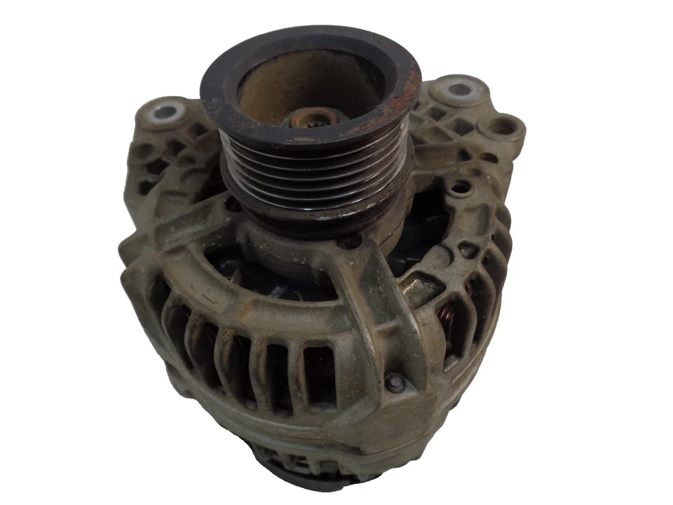 1998 - 2009 年大众甲壳虫 90 安培发电机 028903028D 原始设备制造商 DK81220 — 第 1/4 张图片