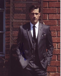 Matthew Fox Signed Autographed 8x10 Photograph - Picture 1 of 1