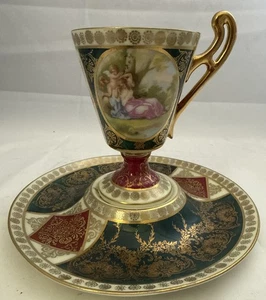 Austria Pedestal Angel Gold Trim Pedestal Taza de té y platillo - Imagen 1 de 10