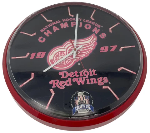 Detroit Red Wings 1997 NHL Stanley Cup Champions Clock PK Products Made In USA Cover