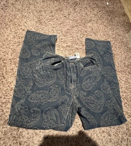 Light Wash Liz Claiborne Jeans Petite Size 2 With Pattern All Over - Picture 1 of 7