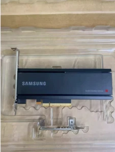 New Samsung PM1735 1.6TB PCIe 4.0 NVMe HHHL MZPLJ1T6HBJR-00007C MZ-PLJ1T60 SSD - Afbeelding 1 van 3
