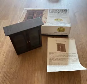 Vintage House Of Miniatures Closed Cabinet Top Ready made - Kit 40001 - Picture 1 of 5