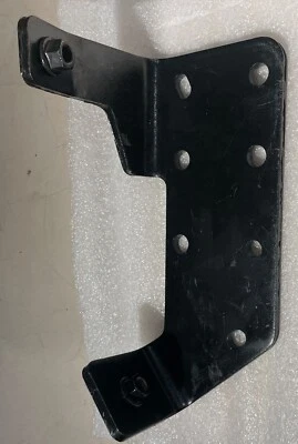 SOPORTE PARACHOQUES INTERNACIONAL 4147951C1 DURASTAR 4300 DURASTAR MV LH Foto 1 de 4