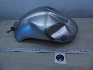 2003 Yamaha FZS1000 FZ1 Y457) silver gas petrol fuel tank w/ senor & cap no key - Picture 1 of 18