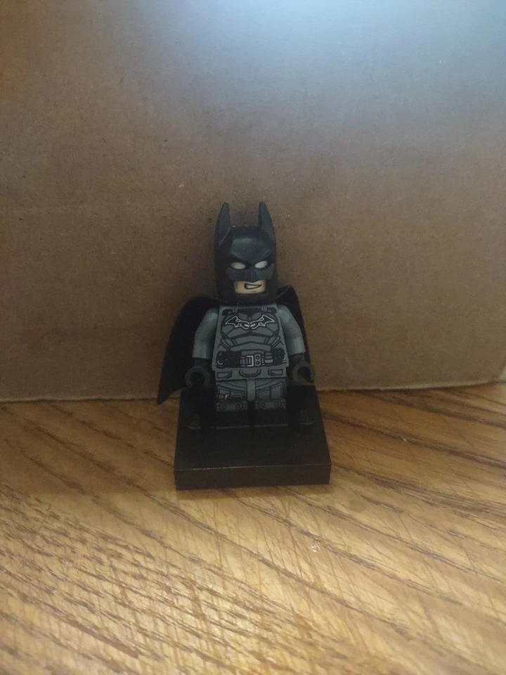 LEGO Batman Minifigure sh0786 DC Comics Super Heroes 76183 Batcave 76181 - Image 1 of 1