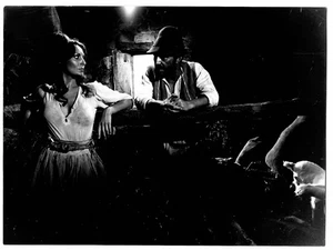Original Press Photo Of Rosanna Schiaffino And Nino Manfredi (CRF) - Picture 1 of 3