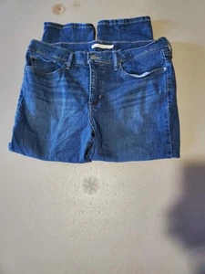 Levi Strauss Women's 311 Shaping Skinny Denim Capri size 12 - Picture 1 of 15