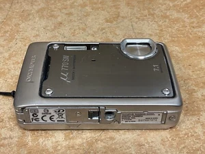 Olympus µ 770 SW Waterproof Shockproof Digital Camera 7.1MP Blue - Picture 1 of 10