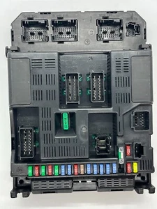 Citroen Peugeot BSI BCM ECU Valeo 9636760580/9644098380 Fuse Relay Module Box - Picture 1 of 7