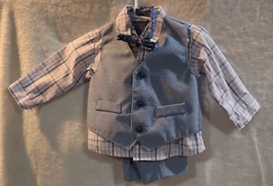 Van Heusen 3-6 meses niño traje conjunto pantalones camisa chaleco corbata manga larga azul cuadros - Imagen 1 de 7
