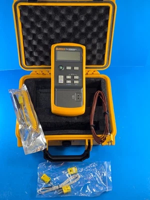 Fluke 714 Thermocouple Calibrator - Image 1 of 4