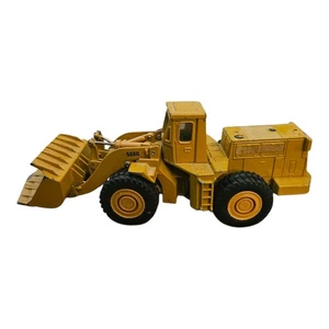 1978 ERTL Caterpillar 988B Wheel Loader Die Cast Front End Loader 1/50 - Picture 1 of 6